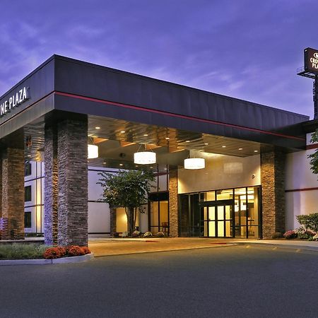 Crowne Plaza Suffern-Mahwah By Ihg Hotel Exterior photo